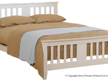 Kestral Wooden Bed Frame (White)